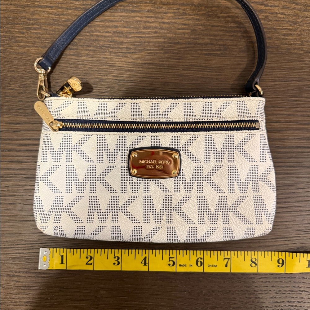 Michael Kors White & Navy Wristlet